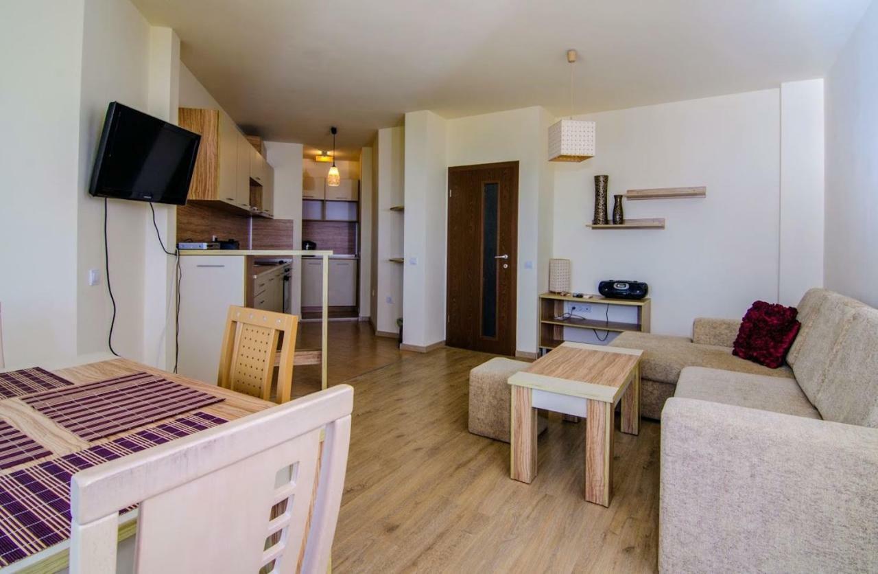 Apartment Baltsjik Eksteriør bilde