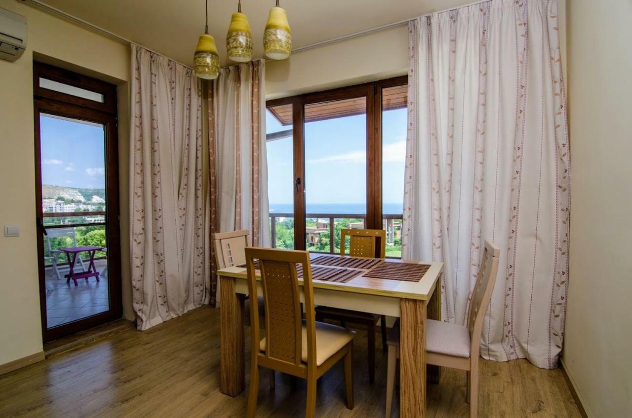Apartment Baltsjik Eksteriør bilde